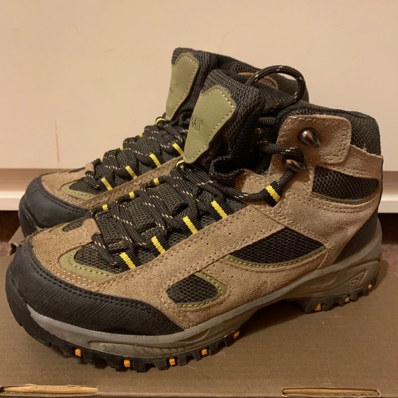 Women’s Denali Hiking Boots - Picture 4 of 8